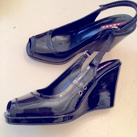 Prada Leather Sandals Size 37.5 - Picture 1 of 6